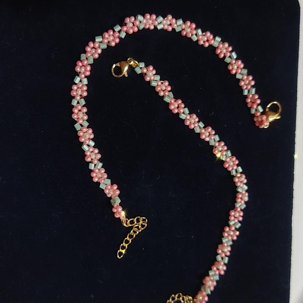 دستبند بافت منجوقی