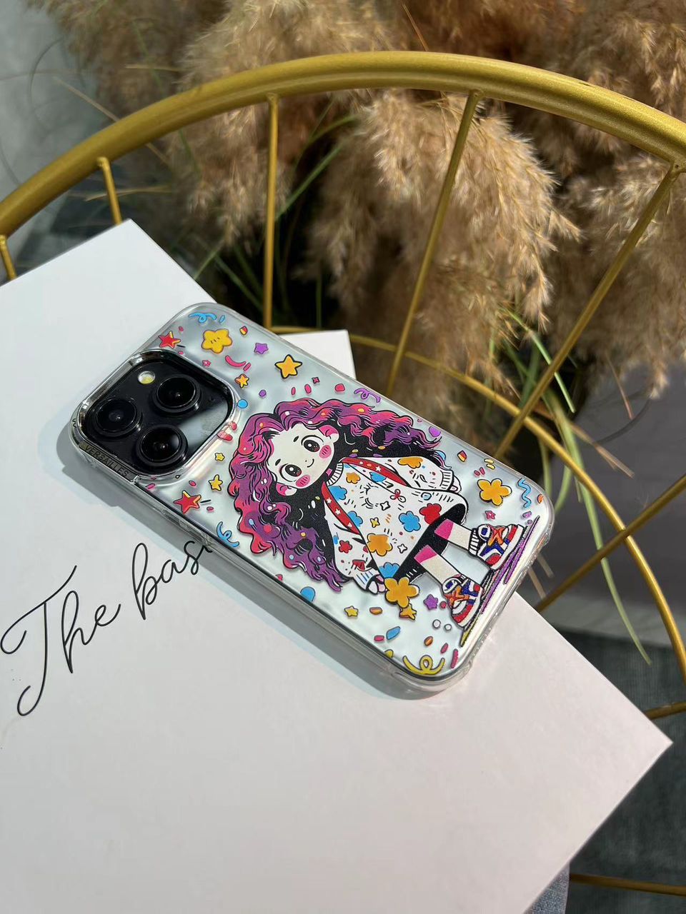 قاب دفرمه دختر