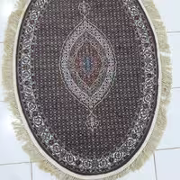 قالیچه یک در یک و نیم متر بیضی ریزماهی مارال گردویی 700 شانه صددرصد نخ اکریلیک ارسال پس کرایه