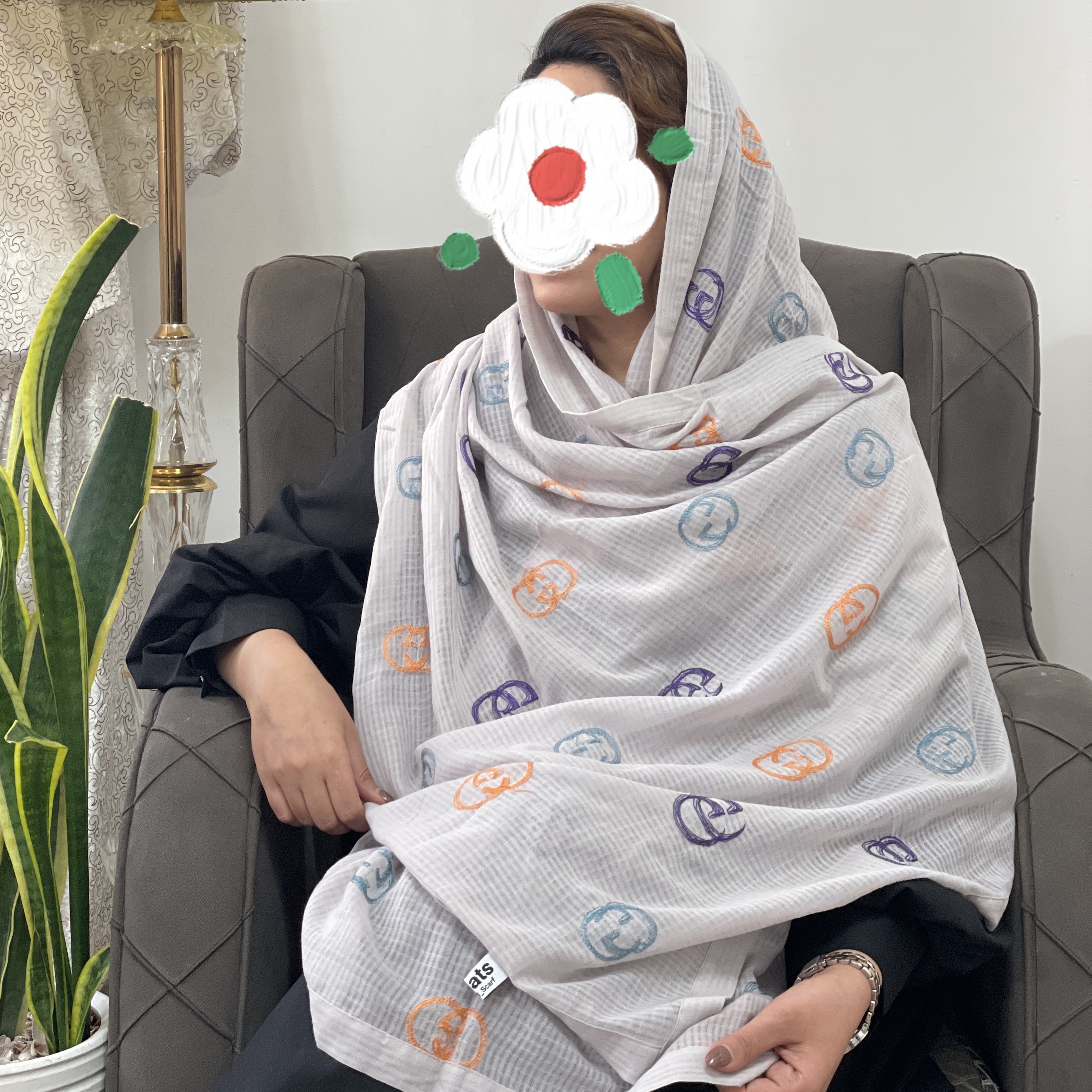 شال نخی باکیفیت بالا اصلا لیز نیست چروک نمیشه مناسب بهاروتابستان