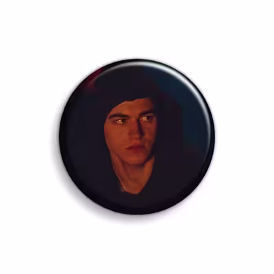 پیکسل ابیگل طرح فیلم after hero fiennes کد 007