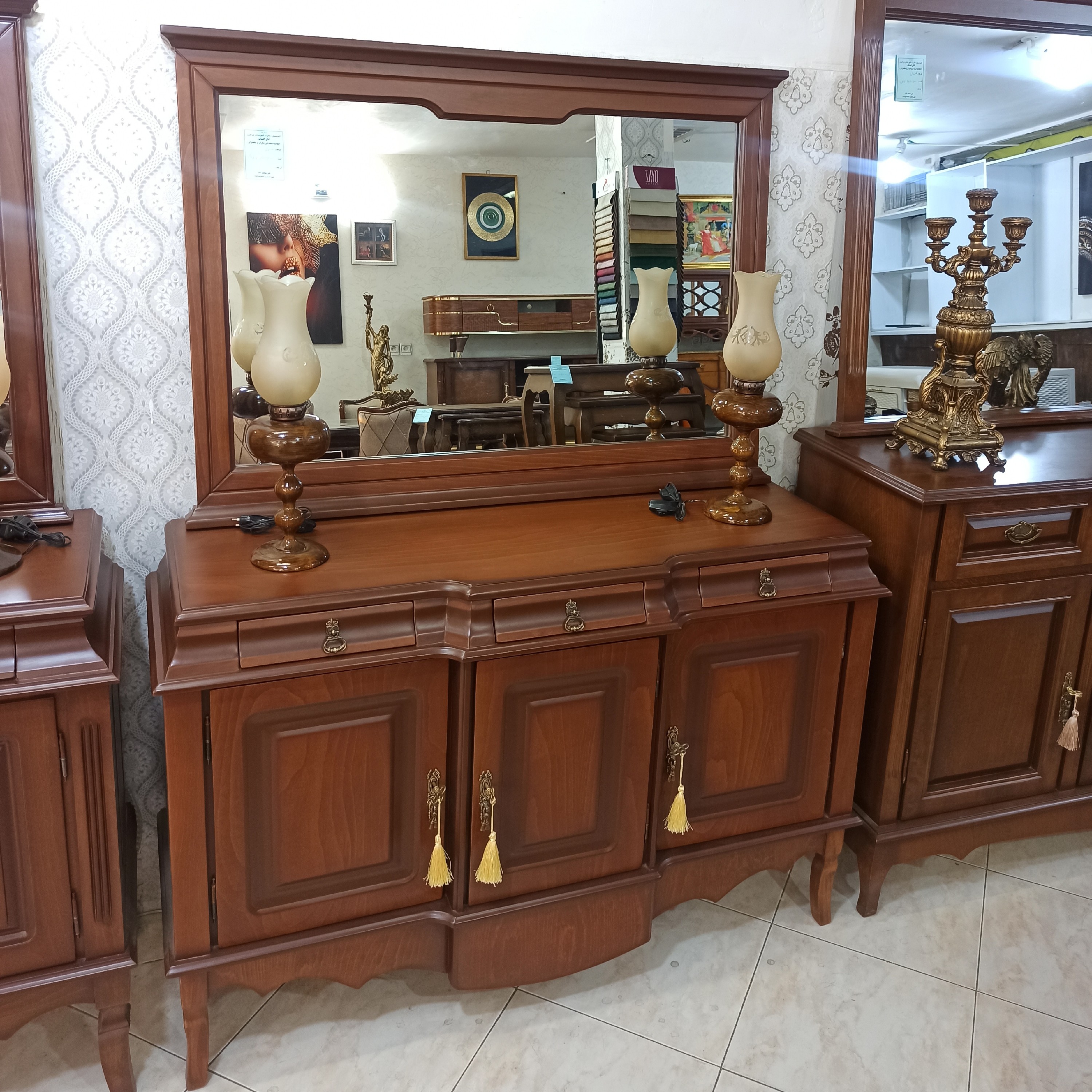 آینه و کنسول مدل پیانو(پس کرایه)