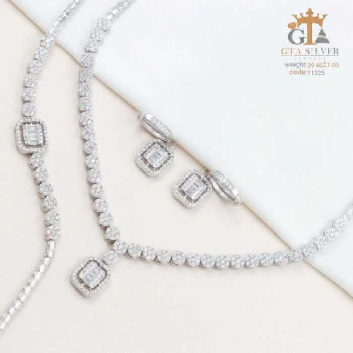 سرویس نقره زنانه مدل امرالد کات برای عروس عیار 925 کد 11225