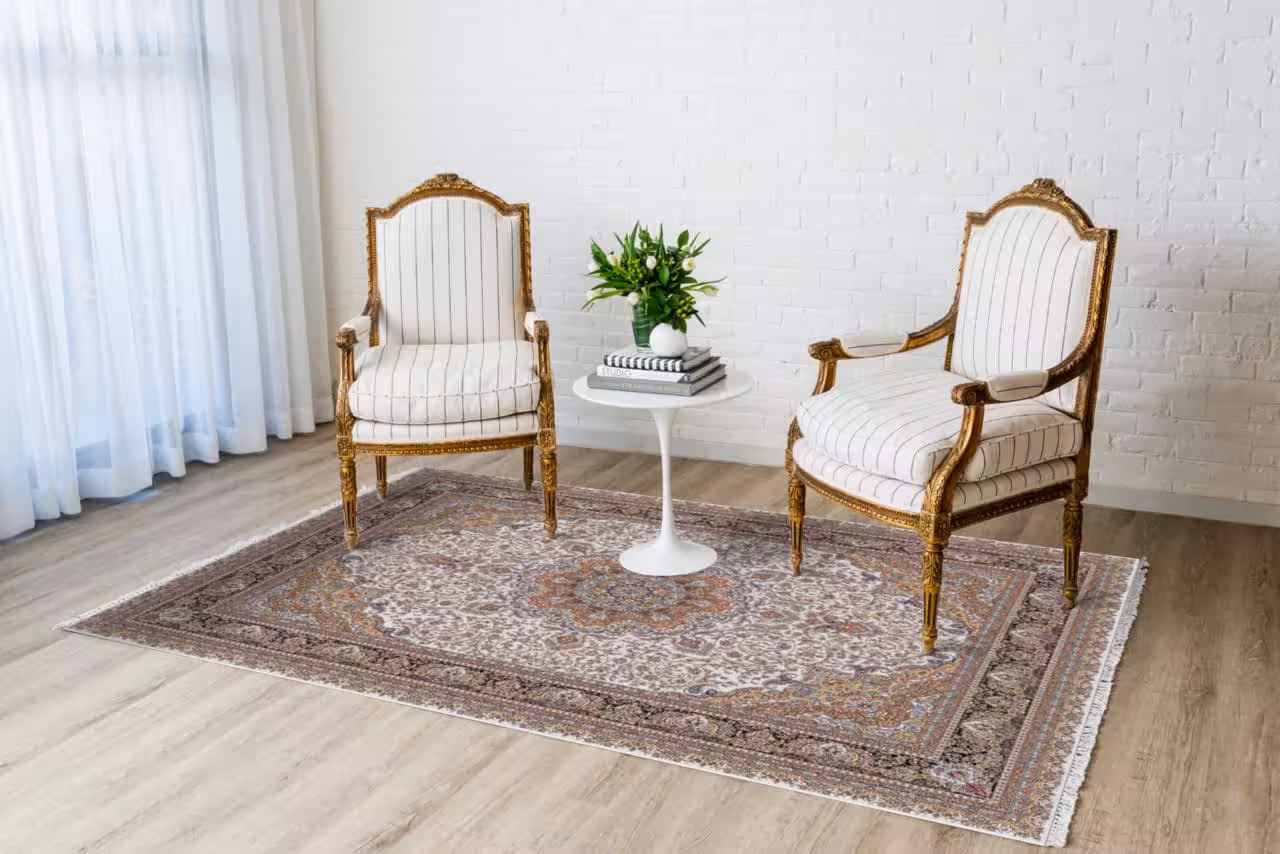 روفرشی کشدار ضد اب مخمل شانل ابریشم کد 92P سایز 4 متری