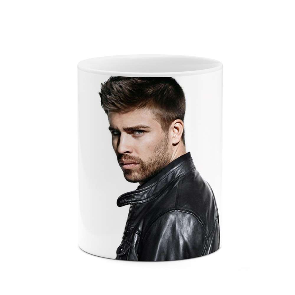 ماگ طرح فوتبالیست Gerard pique مدل mgp12221