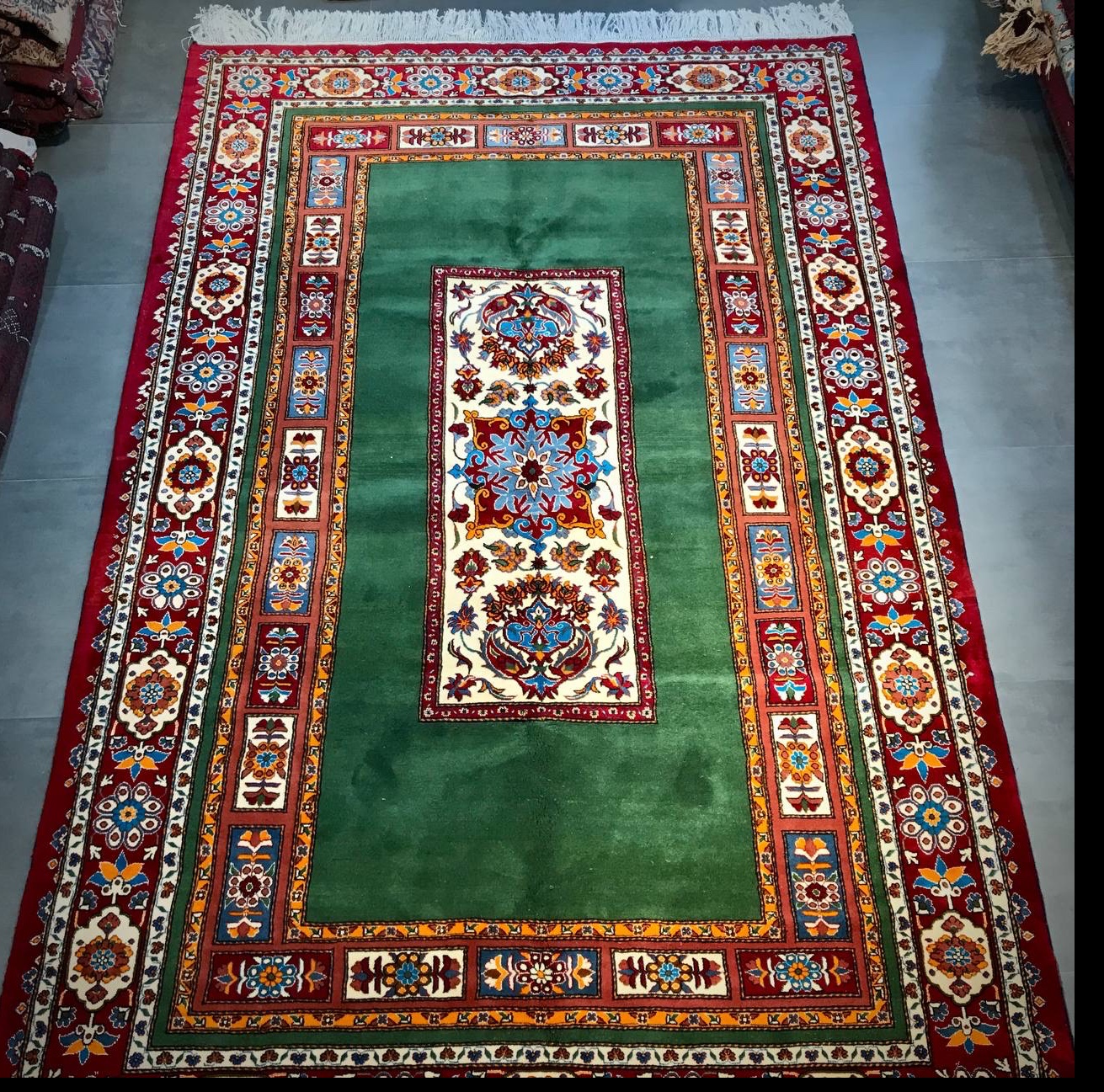 فرش دستباف - 6 متری - نقشه عشایری - رنگ طبیعی - کد 2