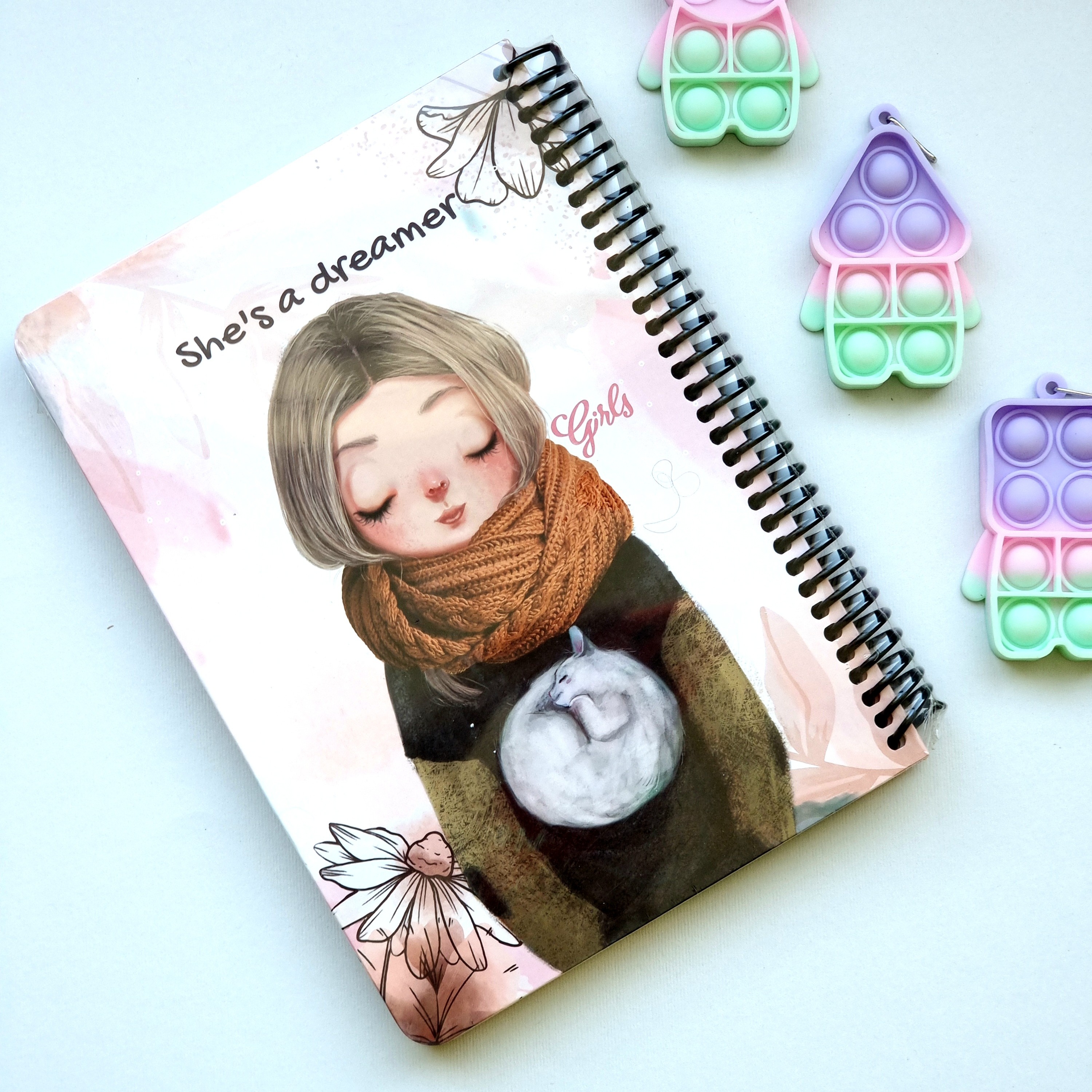 دفتر 100 برگ سیمی خط دار جلد سخت سایز A5 طرح dreamer دات نوت