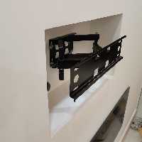 پایه دیواری چرخشی و متحرک و براکت تلویزیون 