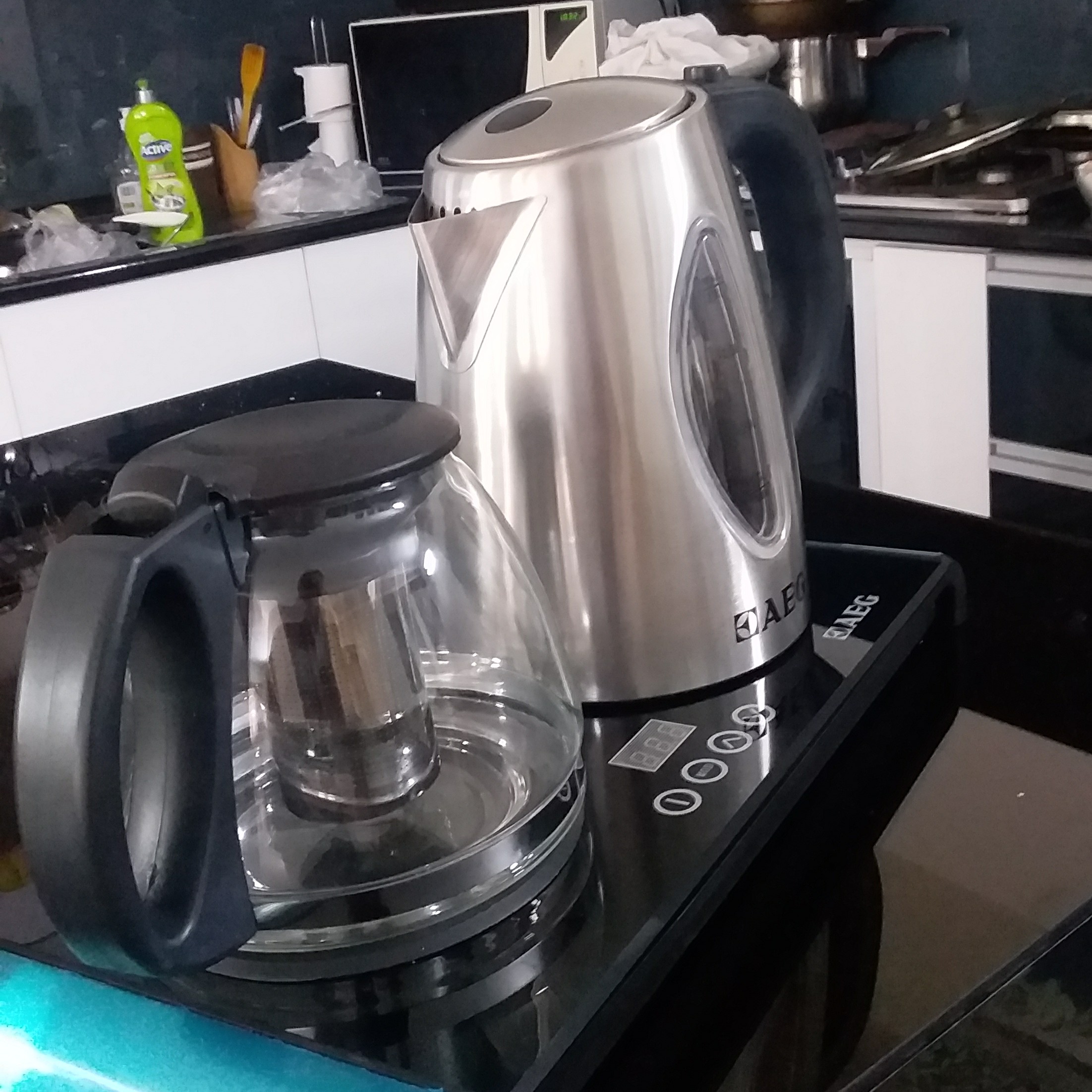 چای ساز برقی  آاگ صفحه لمسی AEG