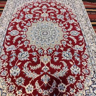 فرش دستبافت دو متری طرح نایین کد SH 81