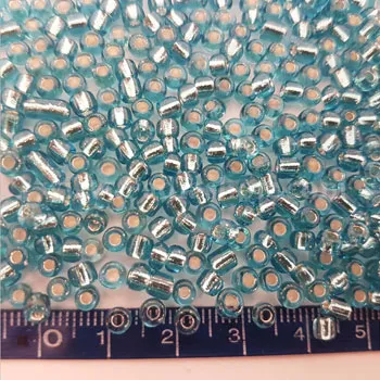 منجوق گرد درشت شیشه ای سبز آبی کمرنگ