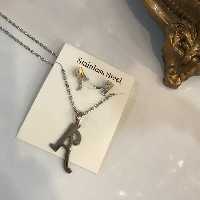 نیمست نقره ای حرف A رنگ ثابت و ضدحساسیت 