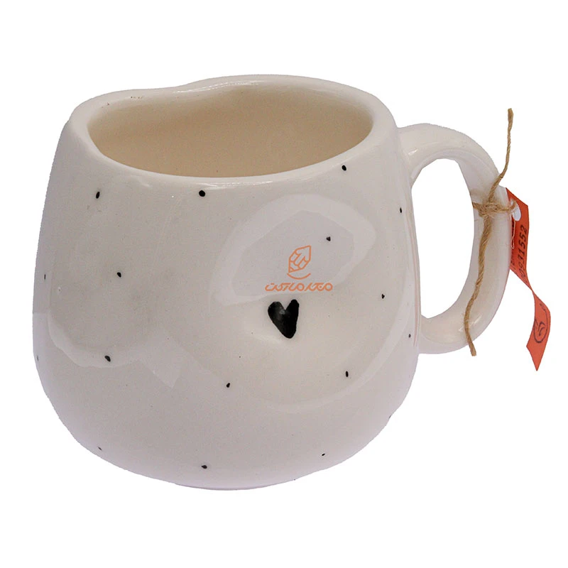 ماگ مشکی سفید دفرمه قلب مشکی