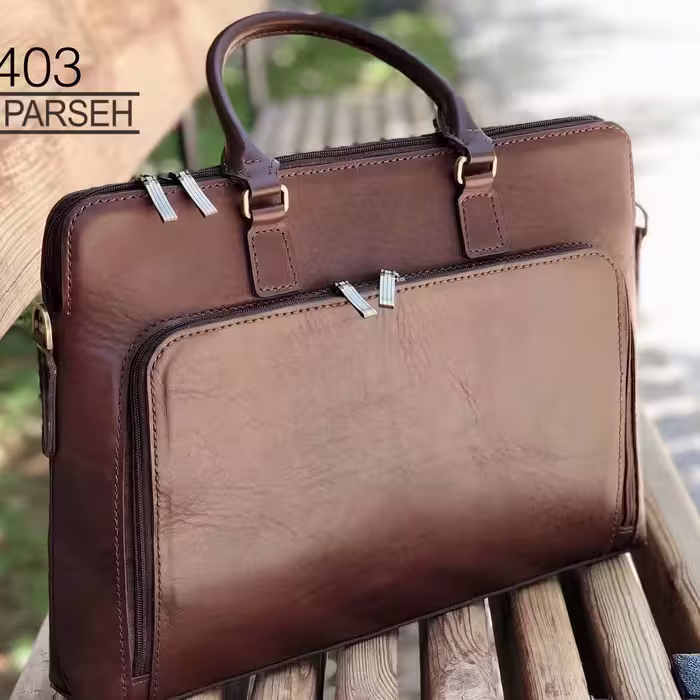 کیف مهندسی اسپورت  چرم طبیعی دست دوز مناسب برای اقایان و بانوان 