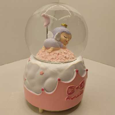 گوی موزیکال مدل پمپی پسرک فرشته و ماه