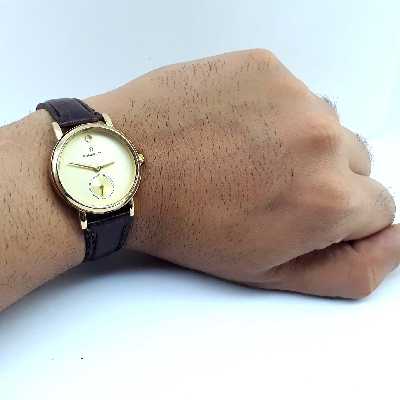ست ساعت مچی عقربه ای زنانه و مردانه مدل زیر ثانیه دو موتور فعال کد t1