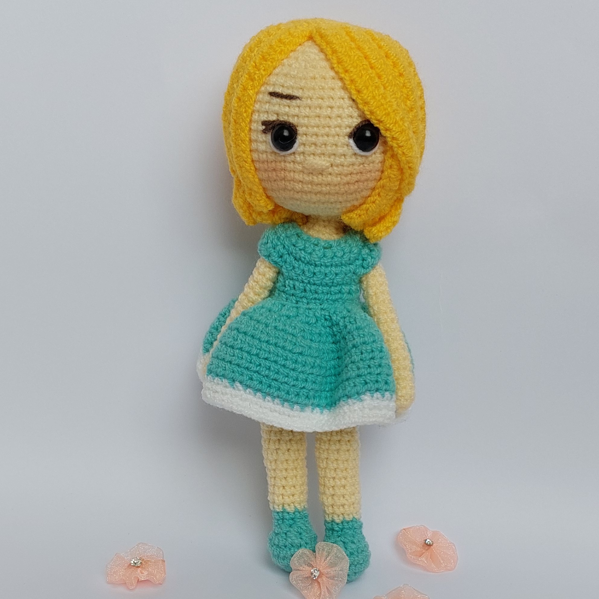 عروسک دختر دستبافت   کاموایی  22 cm