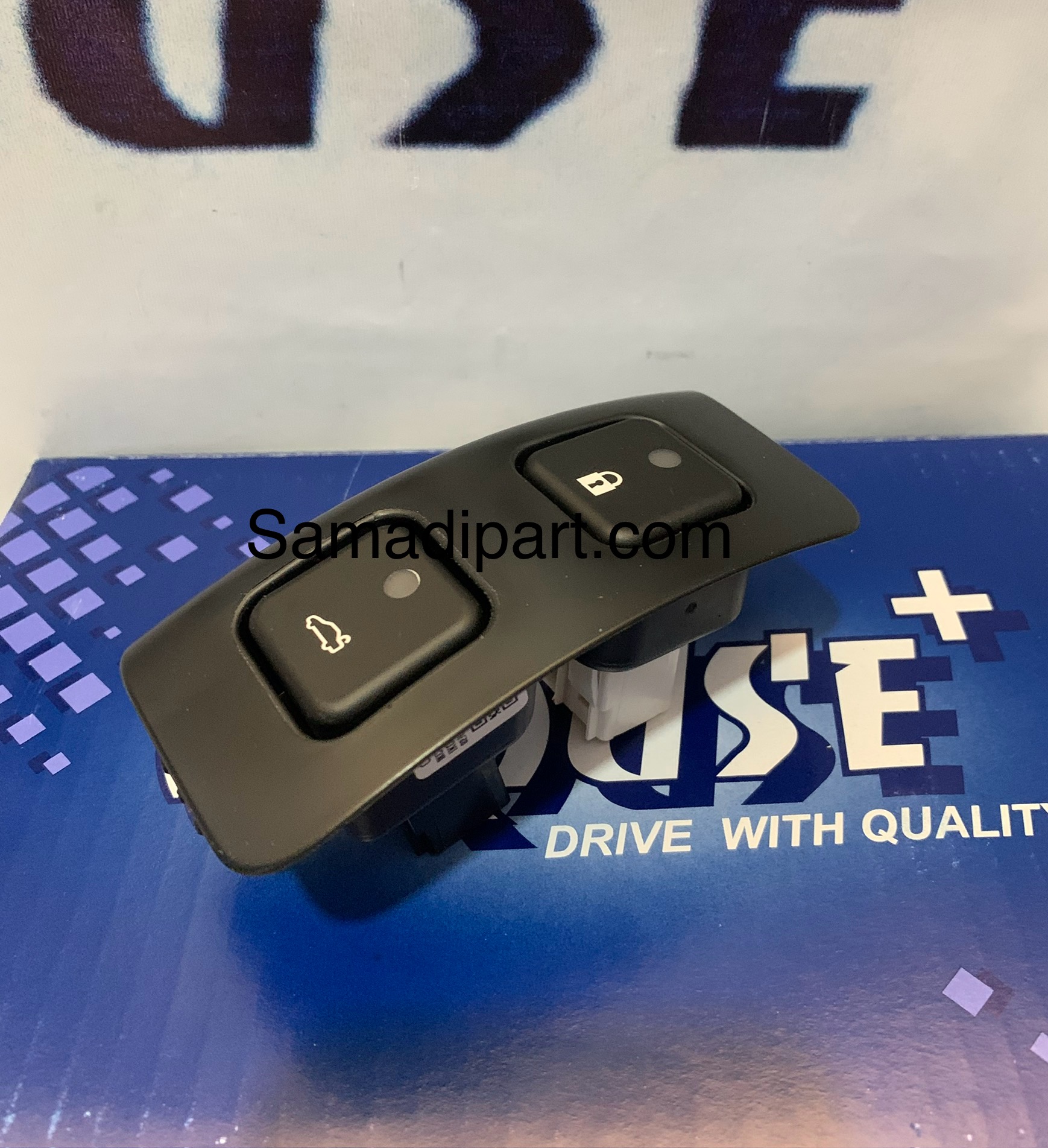 مجموعه سوئیچ اهرم ترمز دستی روی کنسول 207 کروز (CR33151401)
