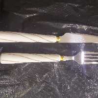 کارد  و  چنگال  دسته سرامیکی مارک  یونیک  بسیار زیبا و با کیفیت