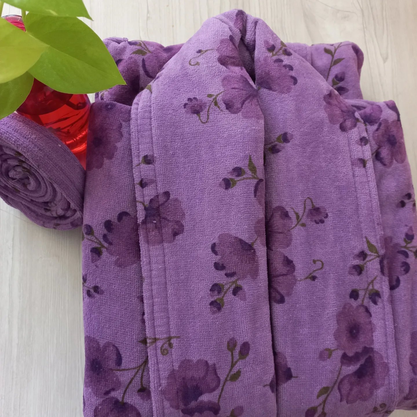 حوله تن پوش طرحدار ...سایزxl....وزن 1/362...آبگیری عالی