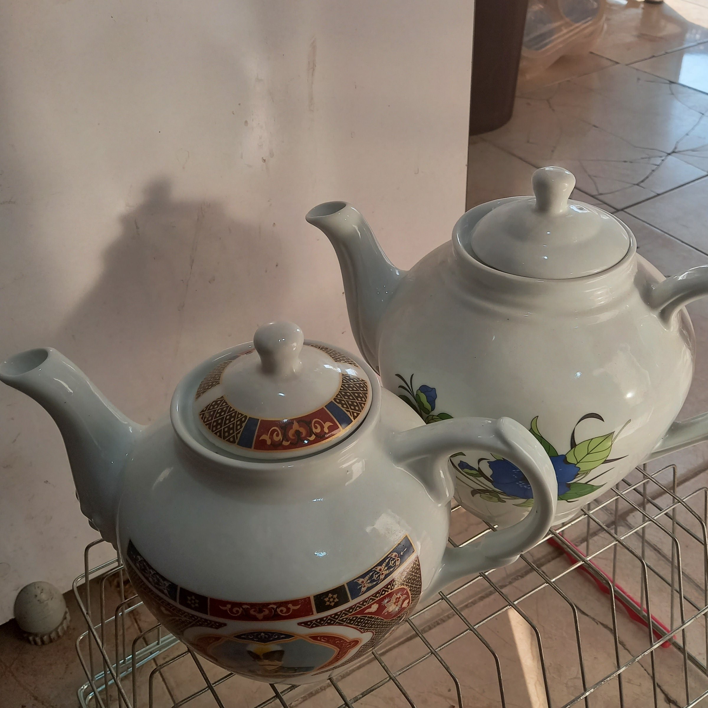 قوری چینی بزرگ