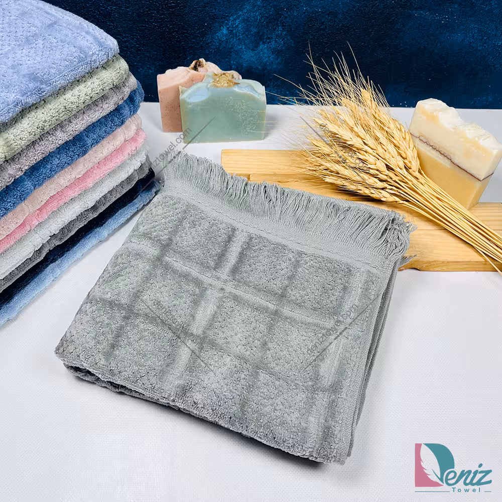 حوله دستی طرح مارتا رنگ صدری