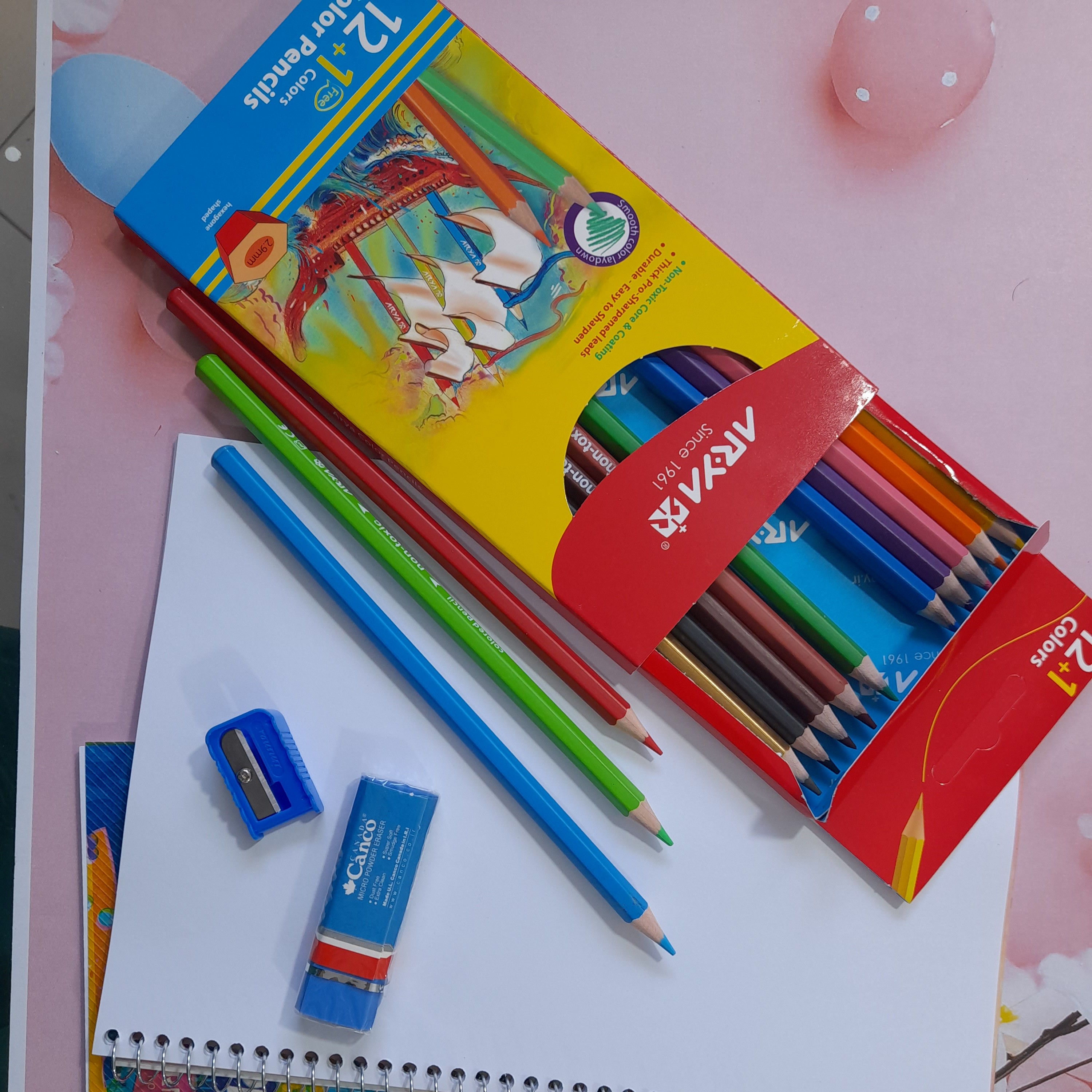مدادرنگ 12 و یکی رنگ  اضافه آریا جعبه مقوایی