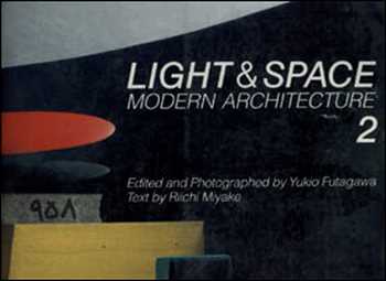  دانلود کتاب 2 Light & Space - Modern Architecture - دانلود کتاب های دانشگاهی