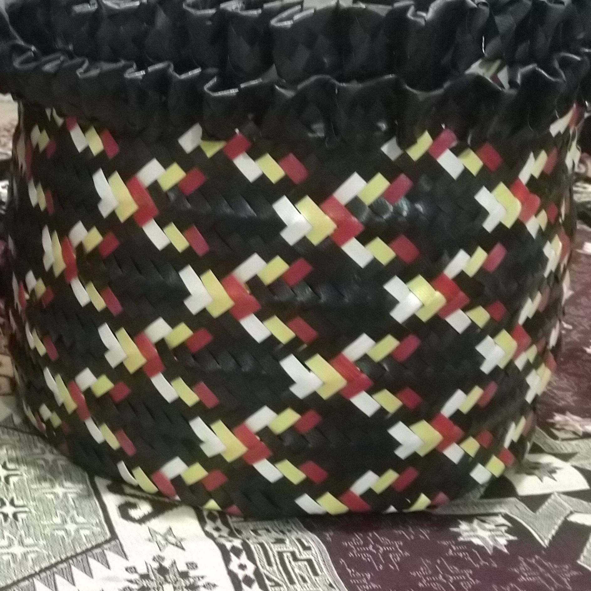 زنبیل دورچین تسمه ای