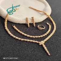 خرید سرویس جواهر نگین دار طلایی شیک جدید و رنگ ثابت کیفیت عالی کد 2215200 - ردگل