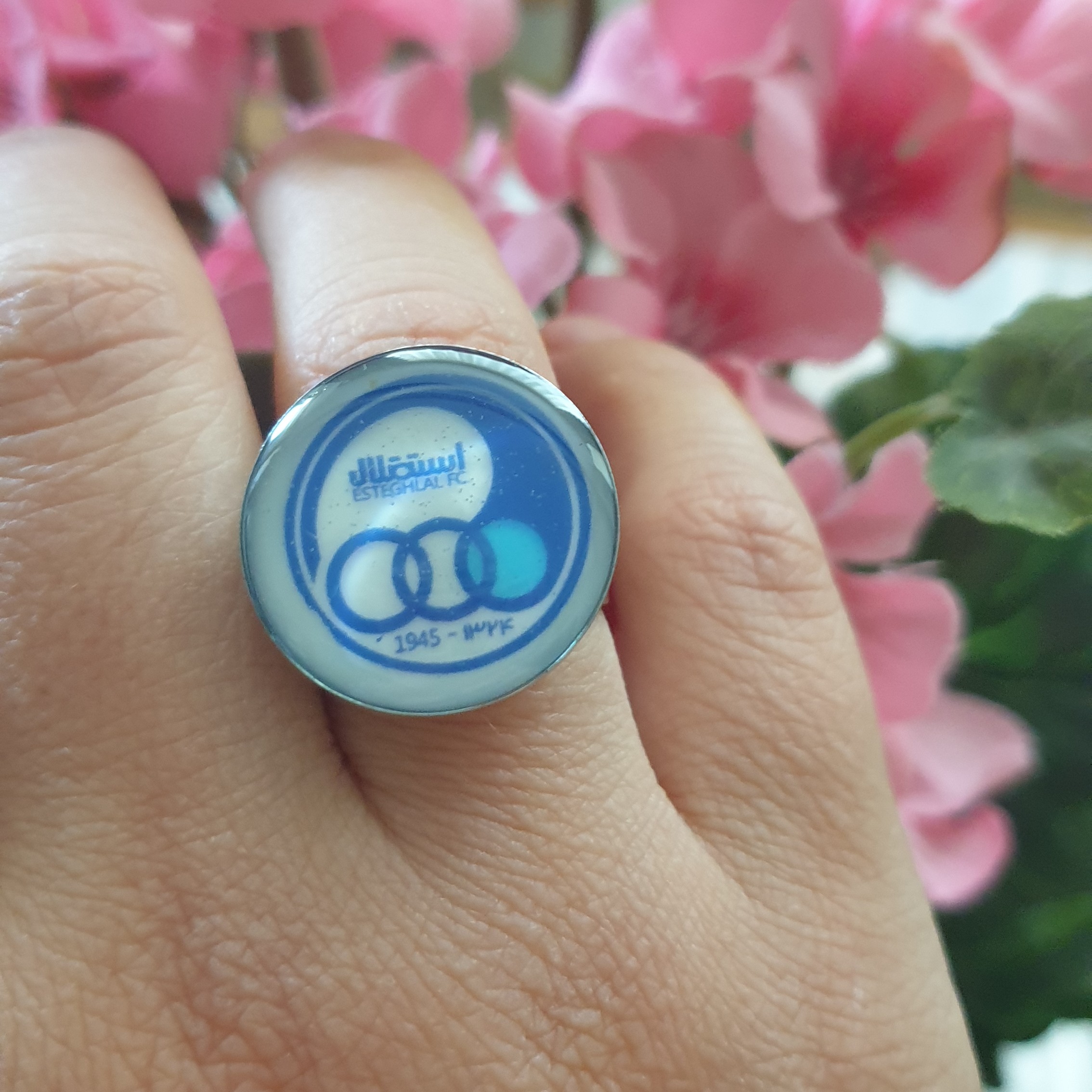 انگشتر و جا کلیدی بسیار جذاب طرح تیم استقلال رزینی