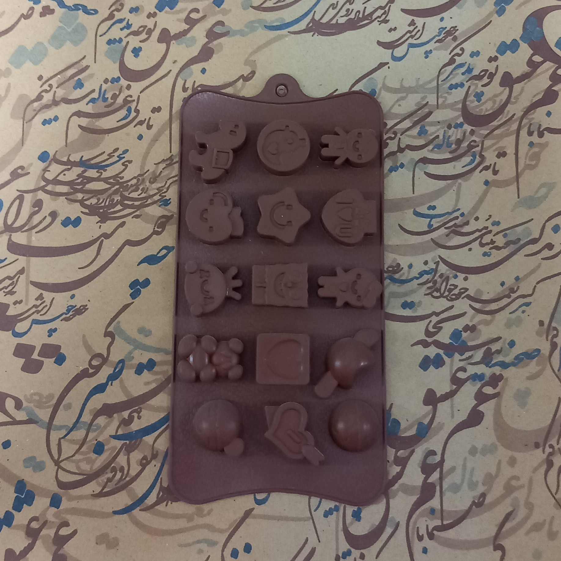 قالب شکلات عروسکی