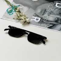 خرید عینک اسپرت برند gentle monster رنگ مشکی دارای استاندارد uv400 و فرم کائوچو به همراه کاور و دستمال کد 2415280 - ردگل