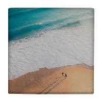 کاشی کارنیلا طرح ساحل دریا و موج سوار مدل لوحی کد klh782