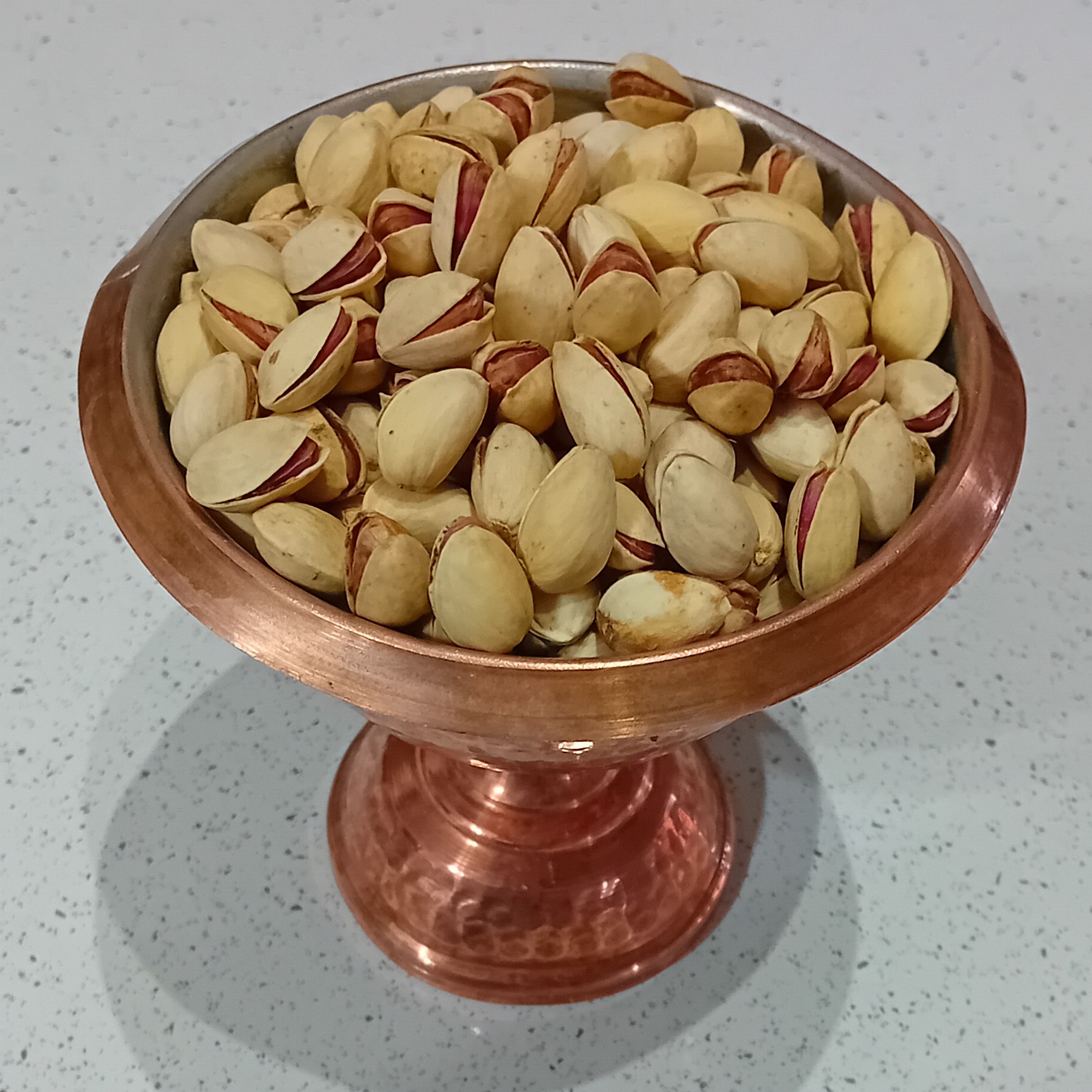 پسته خندان جام