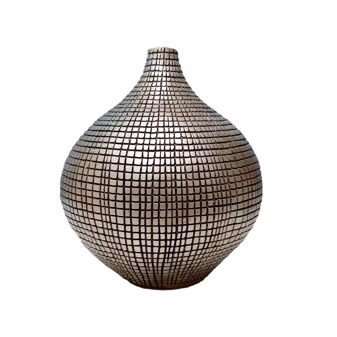 گلدان دکوری مدل دکوراتیو شطرنجی P 02