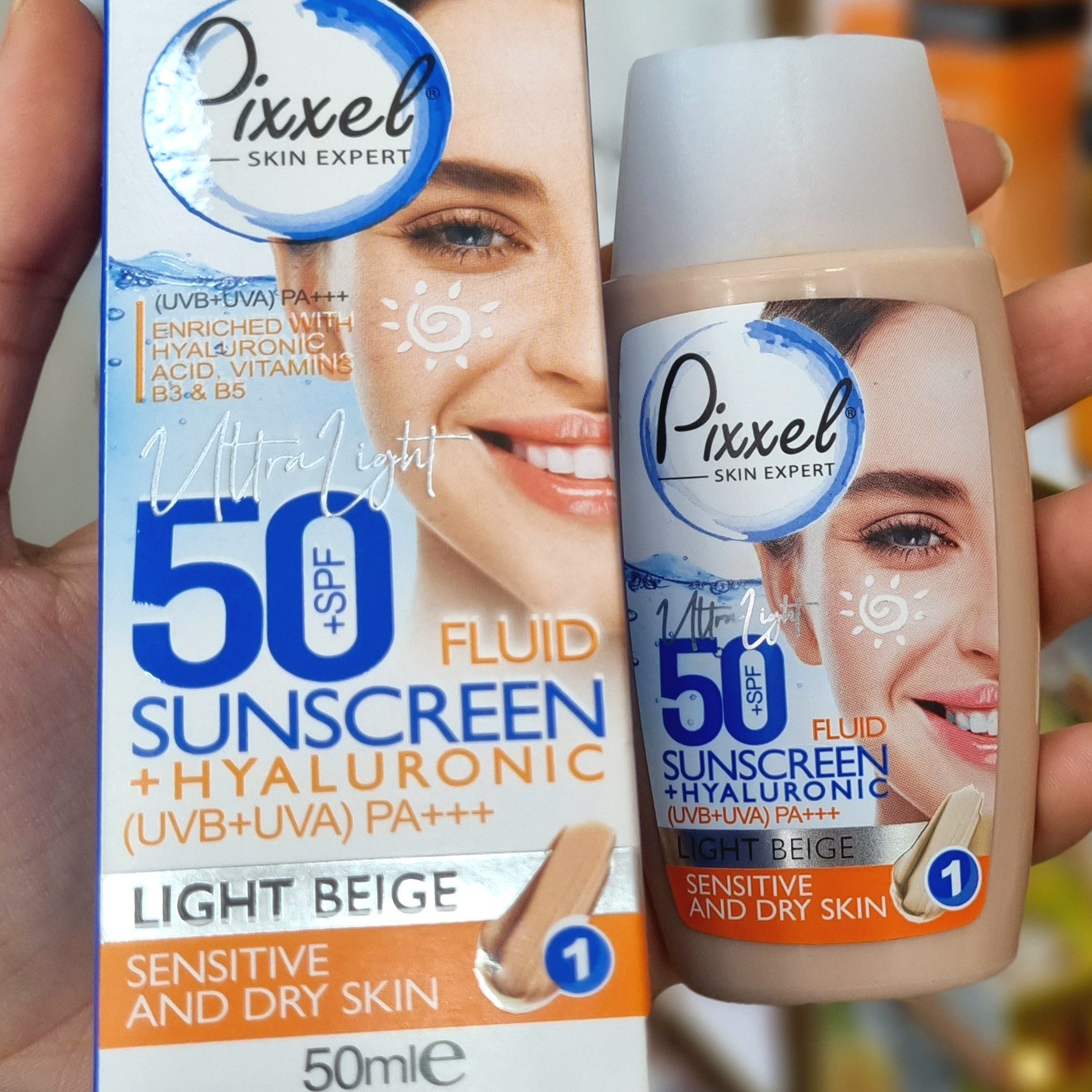 کرم ضد افتاب رنگ بژ روشن مناسب پوست خشک تا نرمال و حساس 