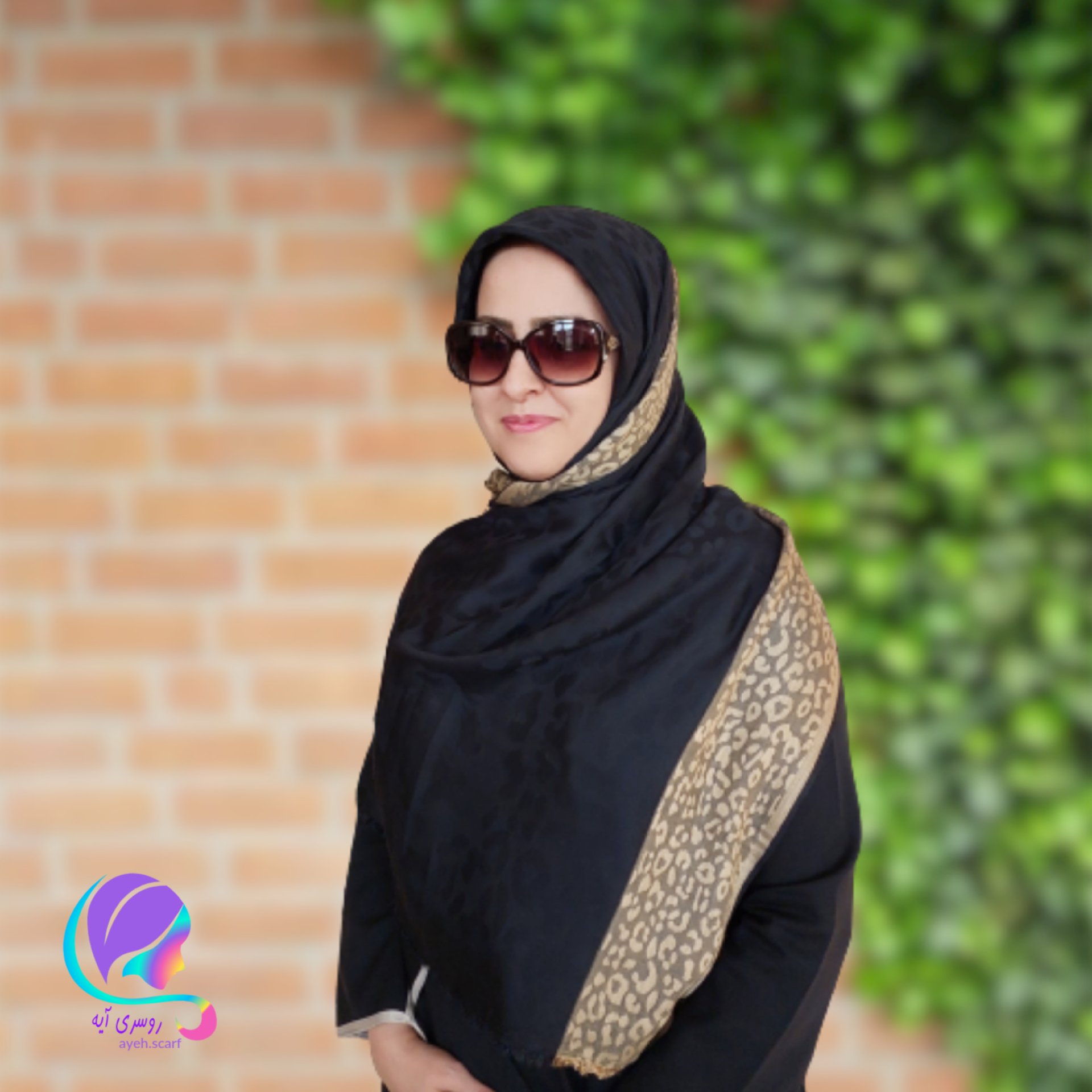 شال چهارفصل مشکی طلایی