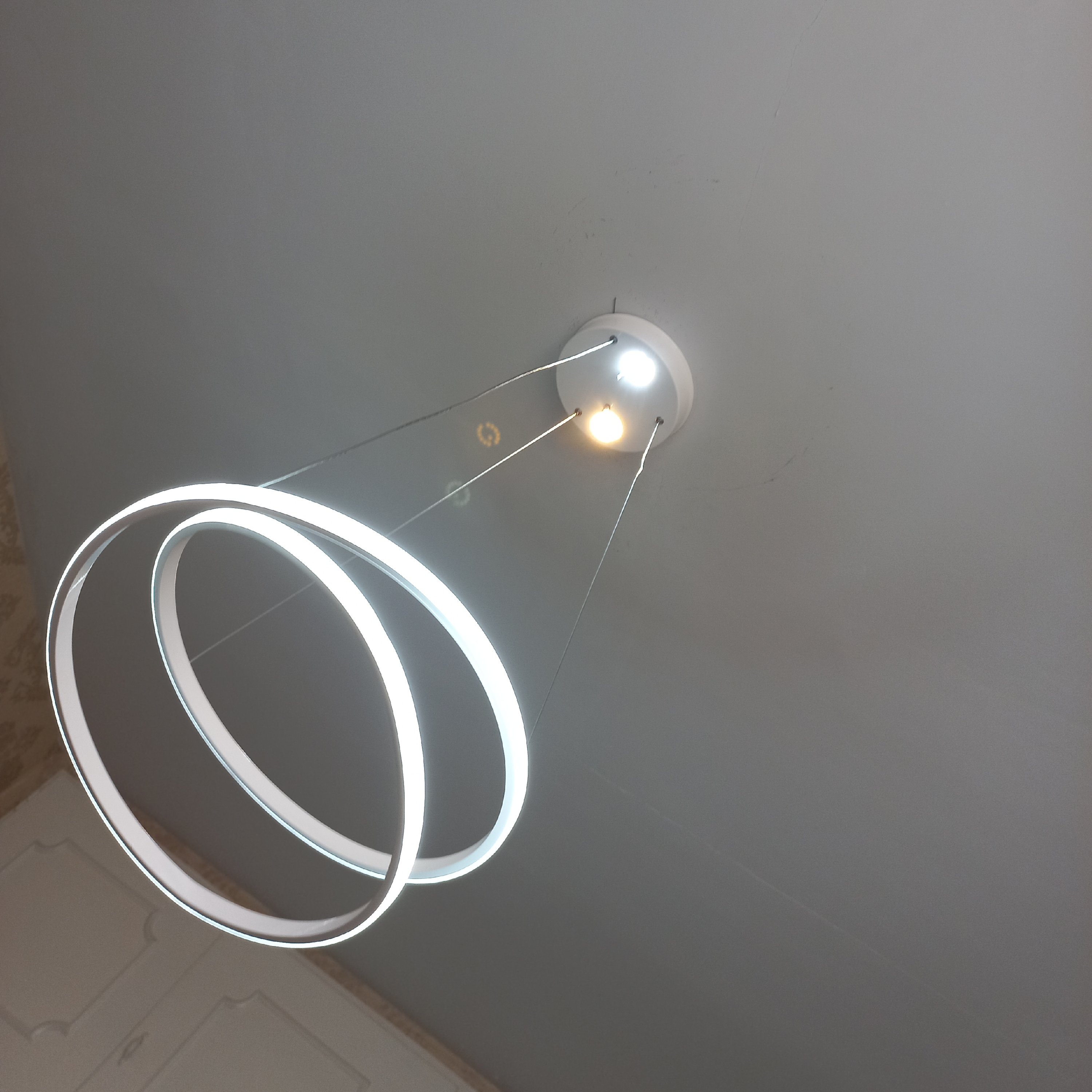 لوستر آویز مدرن مدل  پلکسی سبک مناسب آشپزخانه و اتاق خواب (پس کرایه )