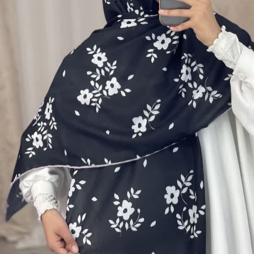 روسری نخی دور دست دوز 