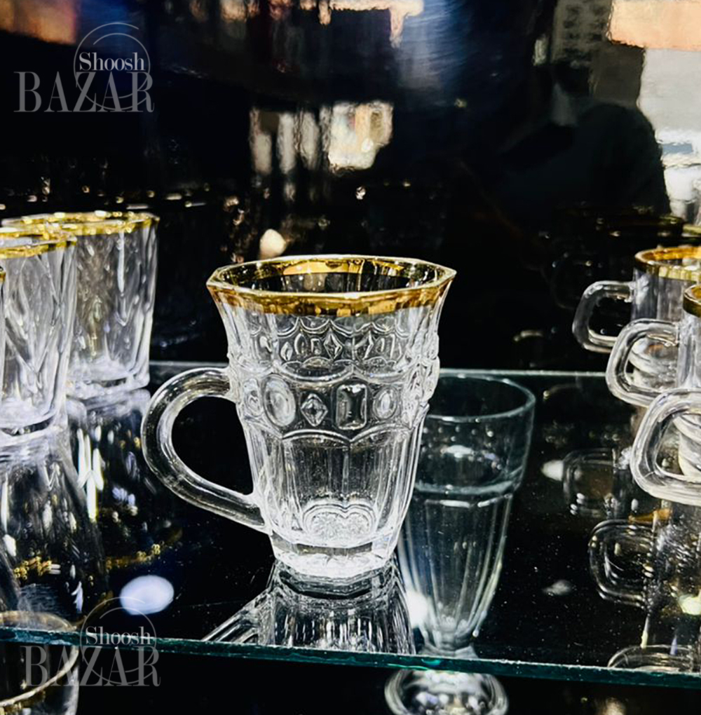 فنجان نگینی لب طلایی بلینک مکس