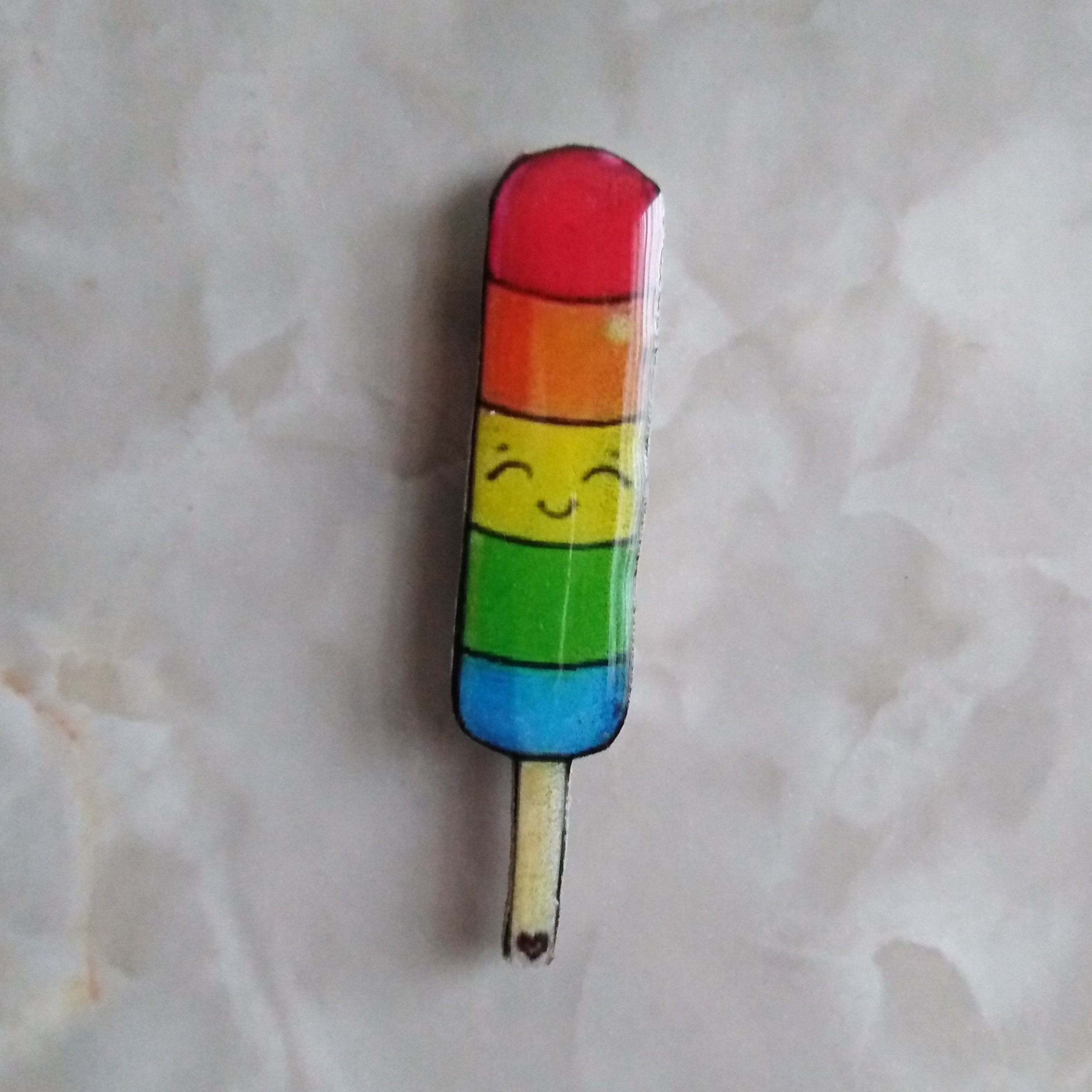 مگنت یخچالی ساخته شده با چوب و رزین طرح بستنی فانتزی کد 1014