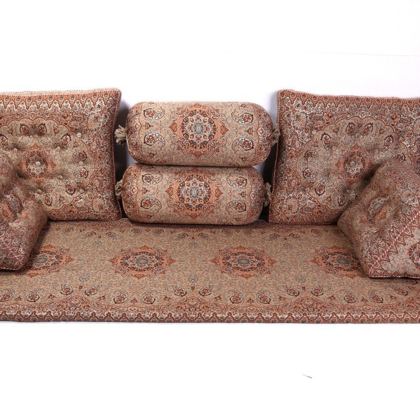 سرویس دستدوز پشتی ترمه ابریشم(سرویس شاهنشین)طرح نیلوفر رنگ کرم