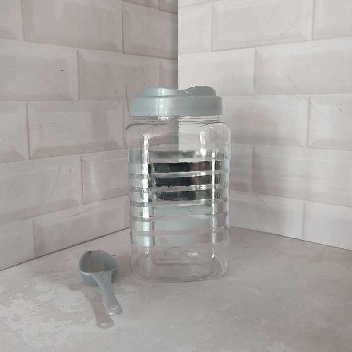 بانکه چهارگوش سیلور سایز 2 درب پیچی قاشق دار تهیه شده از موادنو باکیفیت و مقاوم 