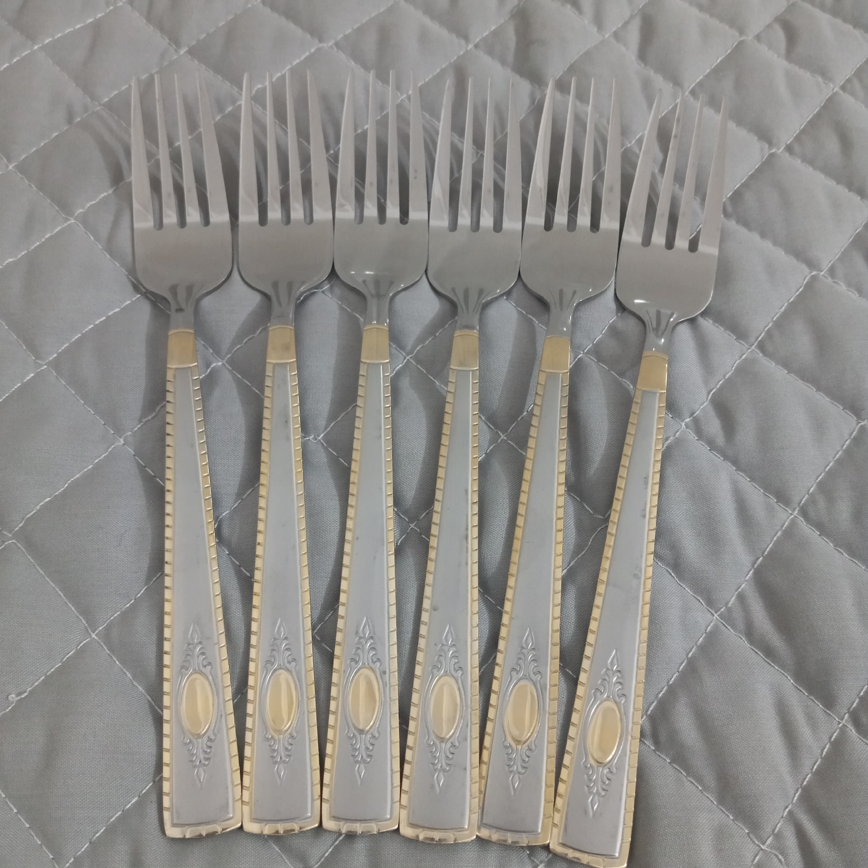 چنگال غذاخوری 6 عددی دسته طلایی یونیک لایف 