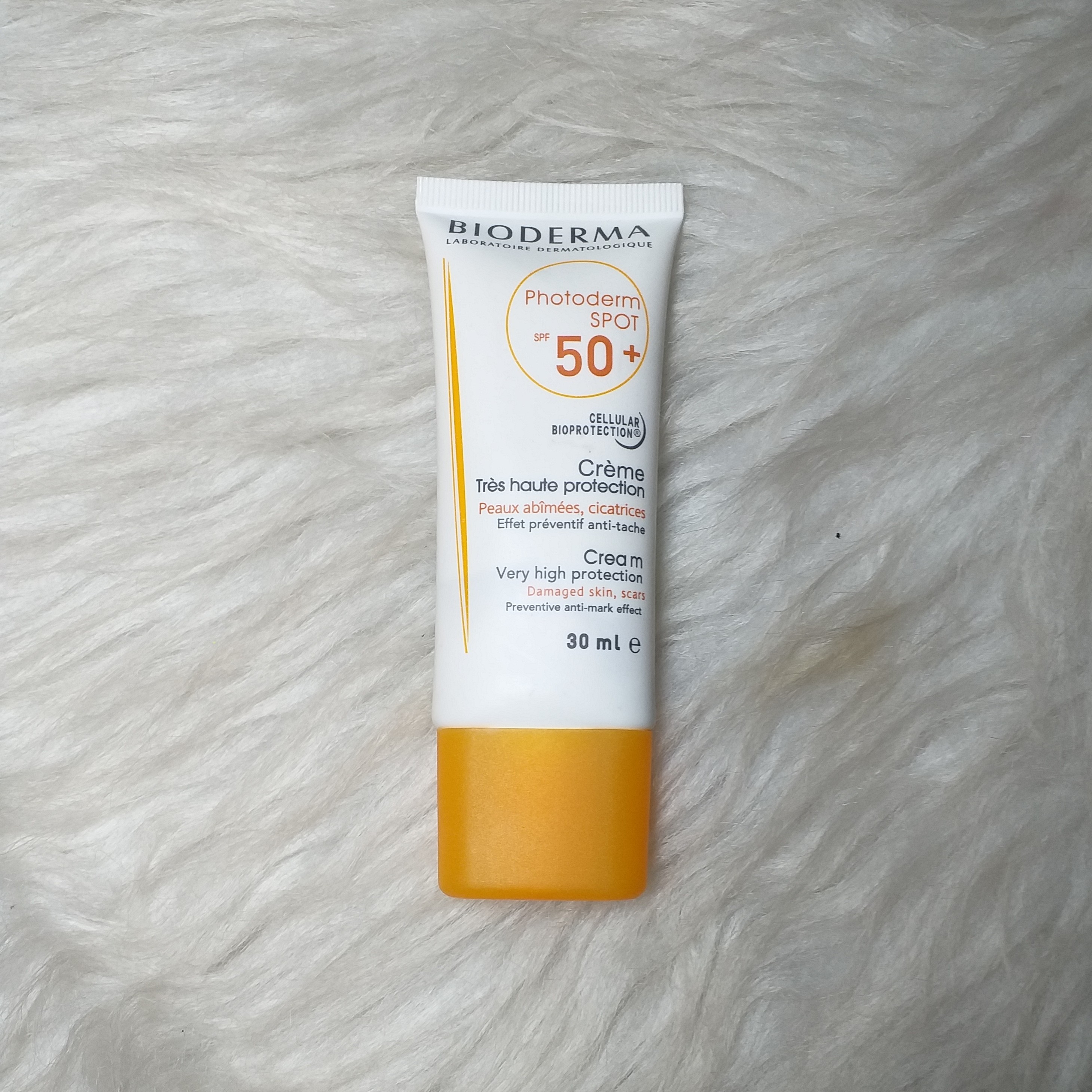 ضد آفتاب بیودرما