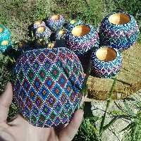 صنایع دستی جا شمعی سه تیکه نقطه کوبی شده روی سفال با رنگ بندی قابل استفاده و تزیینی 