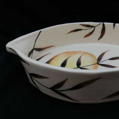 شکلات خوری سرامیکی هیوا طرح بته جقه مدل پاییز کد 11025626