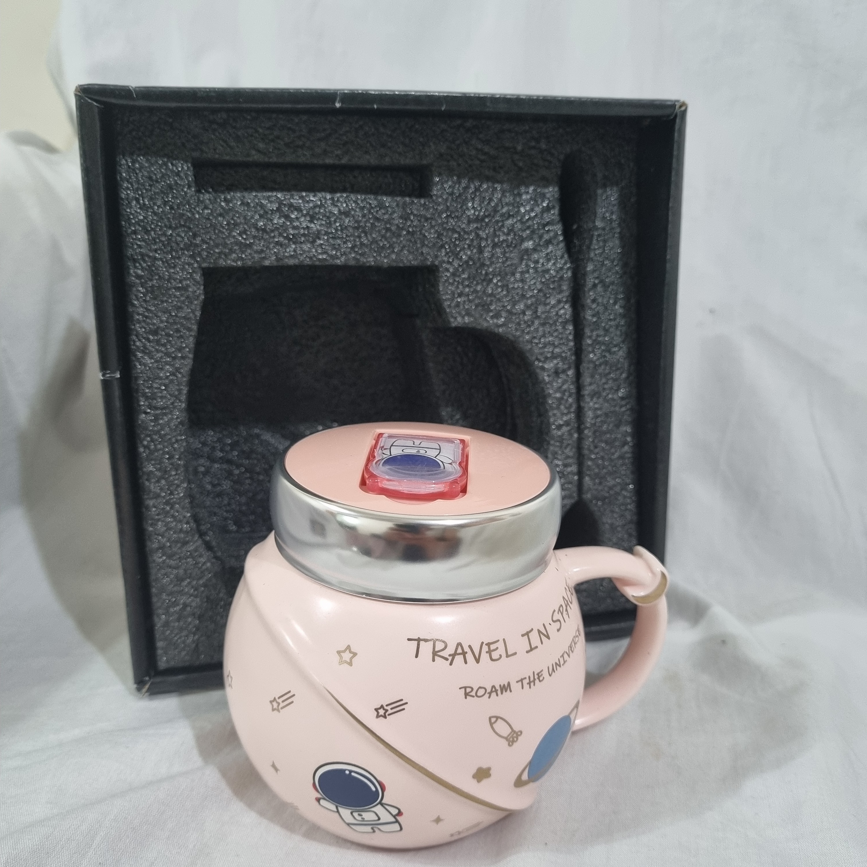 ماگ طرح فضانورد  با درب فانتزی 1