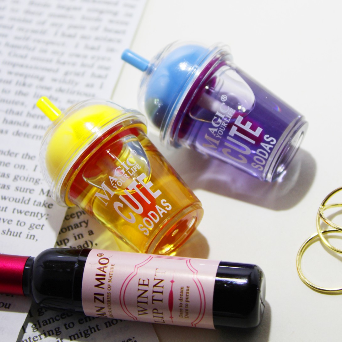 رژ حرارتی مایع ابمیوه ای برند مجیک (magic)